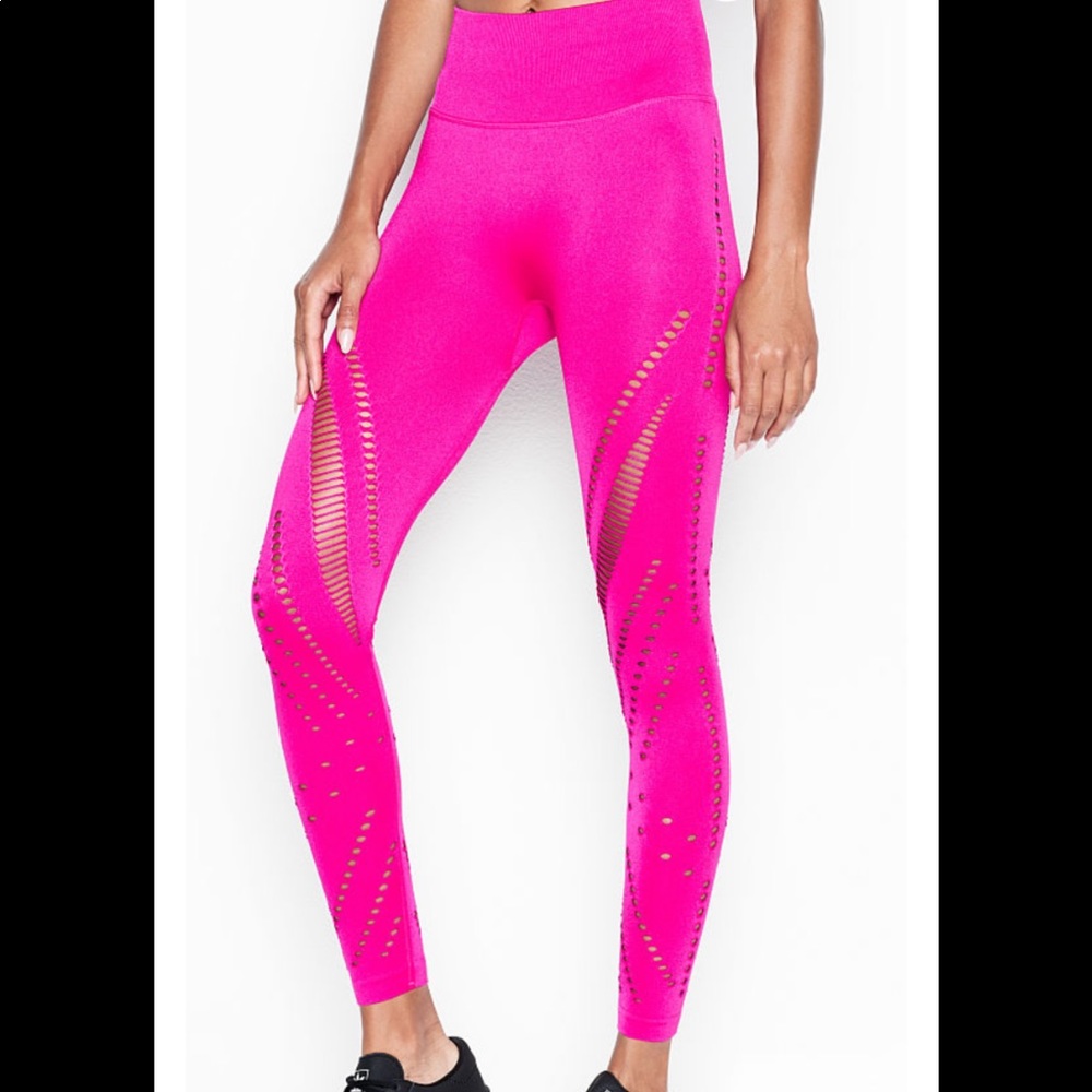 Victoria’s Secret high rise leggings 💕 NWOT
